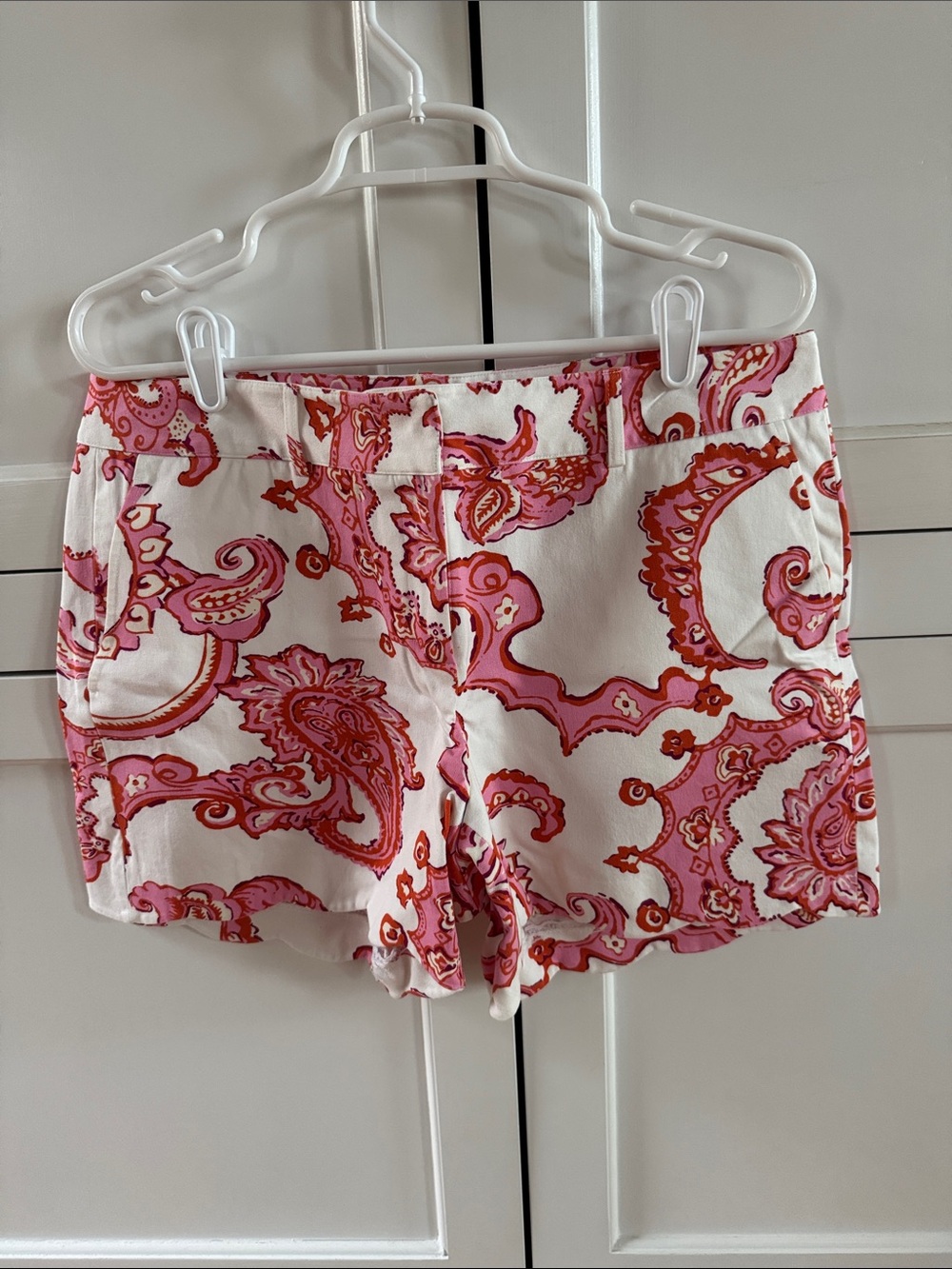 J. McLaughlin Pink and White Paisley Cotton Shorts